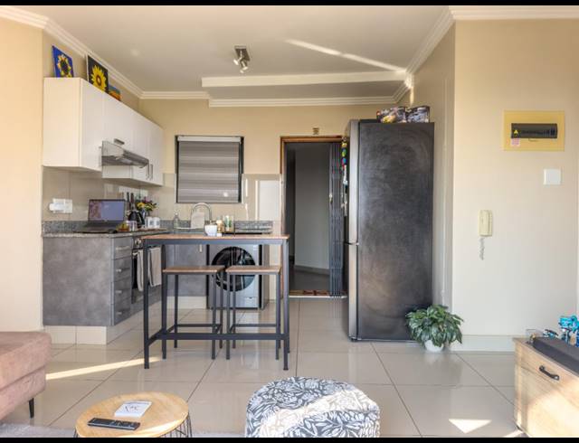 2 BEDROOM APARTMENT FOR SALE IN UMHLANGA RIDGE